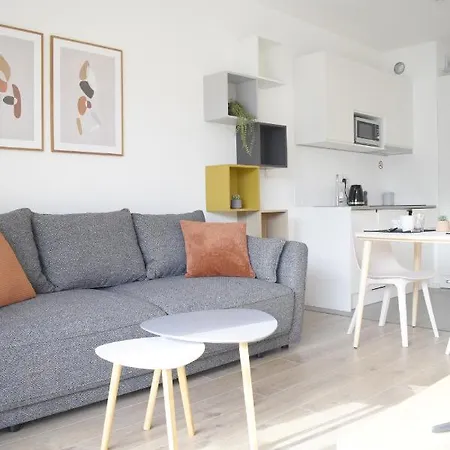 Apartman White Modern Tower Atal